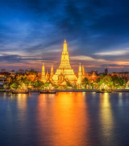 https://ucia-rioz.fr/wp-content/uploads/2021/02/1177404879-sunset-city-skyline-at-Wat-Arun-temple-and-Chao-Phraya-River-Bangkok-1-265x300.jpg